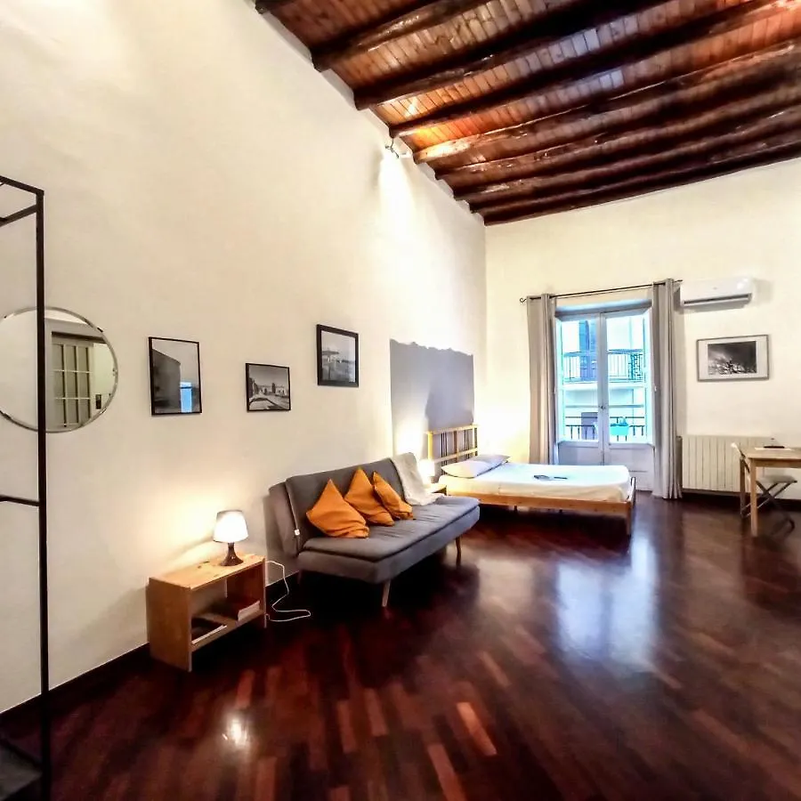 B&B Bandiera 77 Palermo 2*,